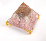 White Whale Green peridot Cross Orgone Pyramid Energy Generator Reiki Healing Crystal Chakra With Gold Stand Feng Shui Pyramid